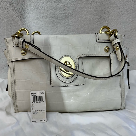 Like New COACH Off White Leather Peyton Embossed Exotic Shoulder Bag turnlock - Picture 2 of 4